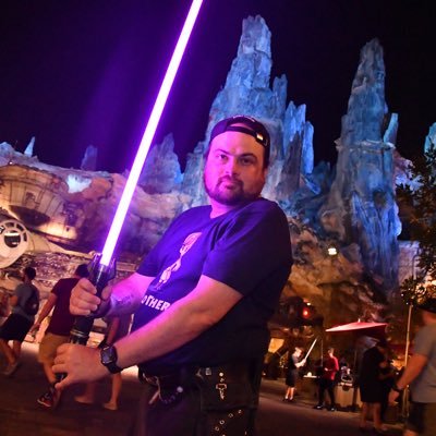 #staywoke

Disney | Star Wars | Miniature Painting | D&D | LARP | Theme Parks | Pan | Poly/ENM | He/Him