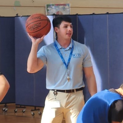 Physical Education Teacher @NassauBOCES Seaman Neck Middle School | @LynbrookHS Baseball Coach ⚾️ | @suny_cortland Health & PE ’23 | @UofSCEducation APE ‘25