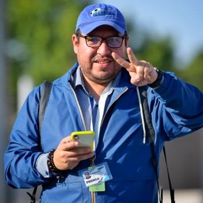 Maestro en Neuromárketing🎯; psicólogo🧠 y comunicador deportivo⚽. 

Hablo de ⚾🏀🏈deportes en 📻🎙️Claro y Directo y Lokura FM