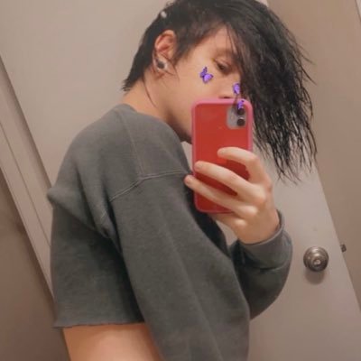 bearr232's profile picture. 25 🏳️‍🌈 He/Him ❤️@velocimus❤️