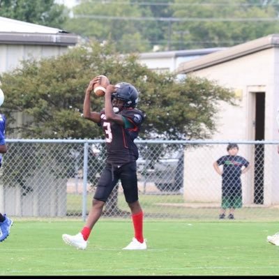 Ball is life🏈 c/o 2028🖤 Qb,wr slot give the game my all🏈🖤