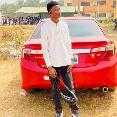 DamilolaOm89498's profile picture. 