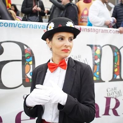 Extremeña, maestra, flamencólica y viajera 💚🤍🖤👩🏫💃🚐