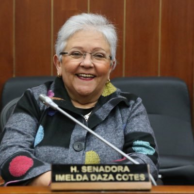 Senadora de 🇨🇴 por el Partido Comunes. ▫️Vicepresidenta ComisiónIII📊 Economista, activista política. ✊Sobreviviente del genocidio contra la @up_colombia
