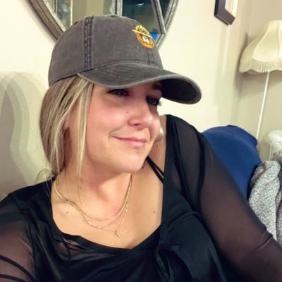 SanFranSarah's profile picture. twitter forever