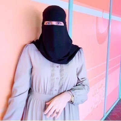 ملتزمه منقبه الاء 24سنه بدرس بجامعه الازهر 🕋 حلمي اكون داعيه اسلاميه 😍📿 اميلي القديم اتقفل 😭😭😭😭 @alaalolaaaaa