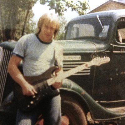 JimmyMo41989894's profile picture. Truth seeker.
Please don't DM or message Me ! I am only on here to try and decipher the truth and post and repost awareness...