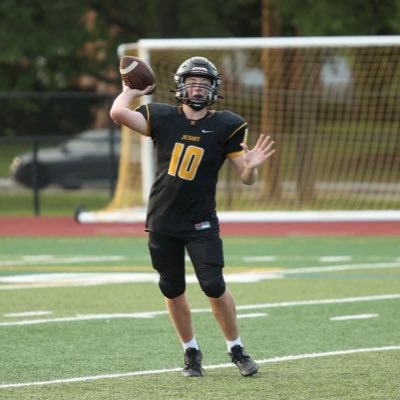 6’2, 210 pound, Quarterback. Class of 2027, Mcquaid Jesuit. My HUDL 👉 https://t.co/WbzYL6lnhe