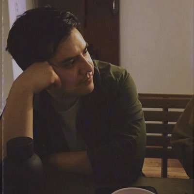 Cerezop's profile picture. Tomo té y escucho ambient.