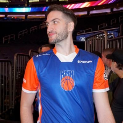 @KnicksGaming 🧡💙 NBA 2K League 💍 | be courteous to the good, and ignore all else