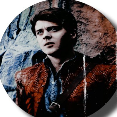 0fMoonlitAura's profile picture. The sun watches what I do, but the moon knows all my secrets. || 21+ MDNI