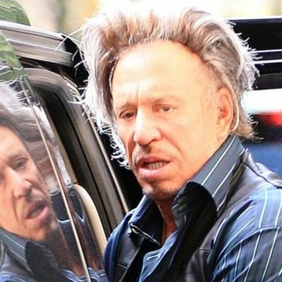 nutsaxxx's profile picture. 