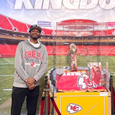 1/5 of @KingdomKast aka Bad Luck Chuck in #ChiefsKingdom. Host of @CP4THEWINSHOW. Featured on @SportsCenter @nflnetwork @GMA @CBS