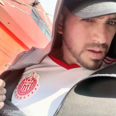 Este perfil ama a chivas!!!
pero en contra de todo aquel o aquello que afecte al equipo ....esperare con ansias esos años glorioso!...