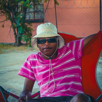 Forever A Hip Hop Fan.///
Doing What God Needed From Me(Being Me).
///Gaided By Faith...
