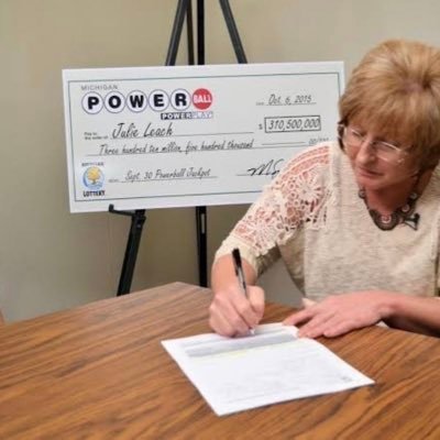 I’m Julie leach the Detroit Michigan. Am the powerball winner of $1.3Billion I’m giving out $100,000 to my first 3k followers to help need & poor Dm