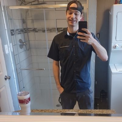 xxAT3xxx's profile picture. 