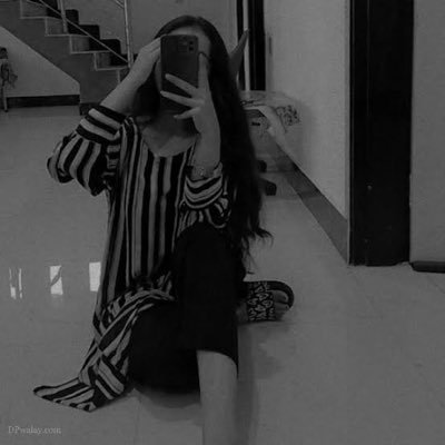 Aribaa007's profile picture. 🖤🖤