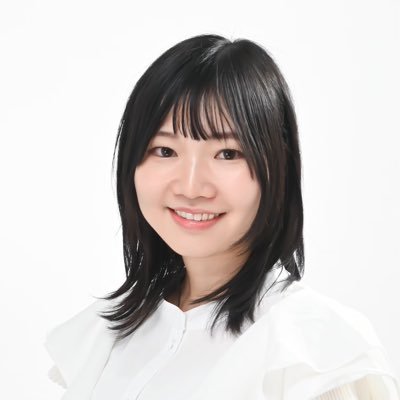 声のお仕事してます。 出演:DramaBoxバラのようなスピード婚 天方珊々役、安相傾城役👗9/6 18:00朗読劇「六本の赤い糸」神様役👼リンクはボイサンです🎤お仕事のご連絡こちらで待ってます…!→ @Fenice_Et