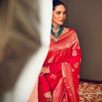Esha Gupta (@eshaguupta) Twitter profile photo