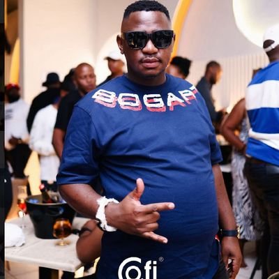 mXhosa || iDyani || Engineer || @ManUtd || Hala Madrid || #UpTheBucs || #MorogoroConference 1969 || Don’t Kill Chris Hani Again! ||#PutSouthAfricansFirstNow