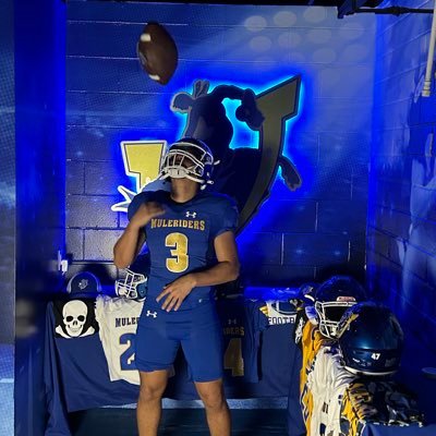 Running back @ Southern Arkansas University. Denton Guyer RB 24’ #SouthSide