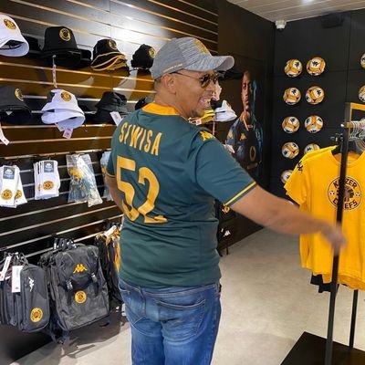 Phil67054164's profile picture. Judge me on the contents of the character not on the colour of my skin-kaizer chiefs ✌🏿-Arsenal 👌🏿-Real Madrid 👌🏿.