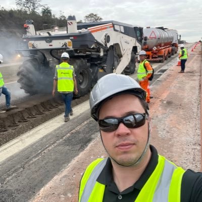 Professional account. Asphalt paving specialist since 2008. I worked at Wirtgen, Marini and Astec. Business Development Manager at @ingevity in South America