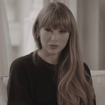 just a swiftie tweeting into the void. 🪶📜vegas n1🪩🫶🏻 • i 🤍 taylor, olivia, and sabrina • 25