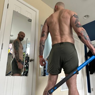 Gay retired military! Open to Collaboration or photo shoots. Feel free to retweet! Be Yourself!! 🏳️‍🌈🏳️‍🌈😈 Cashapp $briefsdaily chaturbate: ctosteve