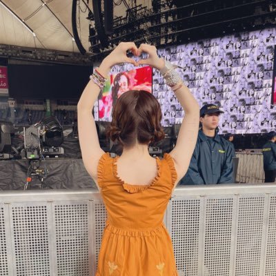 Japanese swiftiešÆšµ REDĆ1 1989Ć1 repĆ2 ERASĆ4 / @taylorswift13 / fan account