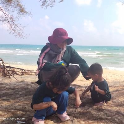 mayakmrlzmn's profile picture. Dendrophilic