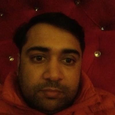 Im Software Engineer. I like to visit hill places and fond of eating spicy Chinese food and like to play chess, watching movies.