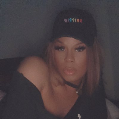 W Y N T A is coming… Instagram : _Quing.Elle.Jay 🎀PL all day