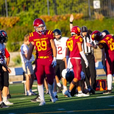 WR/TE/OLB | Central Catholic High School | 6’3, 210 | 4.0 GPA | 971-221-5215