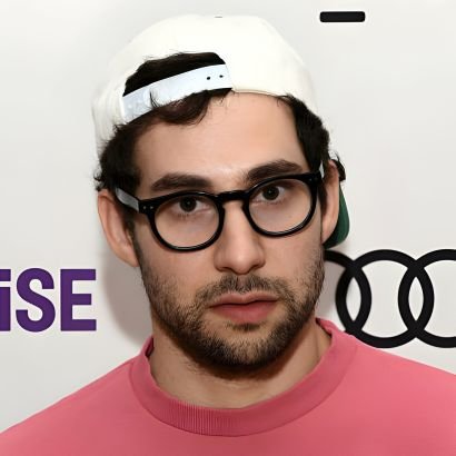 Seja bem-vindo à página dedicada a Jack Antonoff no Brasil, onde você encontrará informações exclusivas sobre o produtor e sua incrível jornada na música.