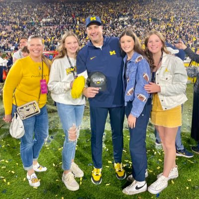 Official Twitter page for Coach Mike Elston,                2023 National Champions🏆