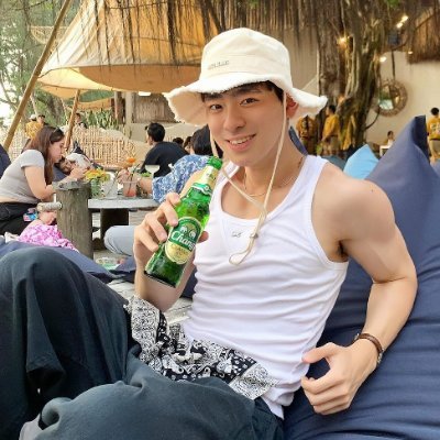 ThanNit51003's profile picture. หนุ่มหล่อทวิตเตอร์