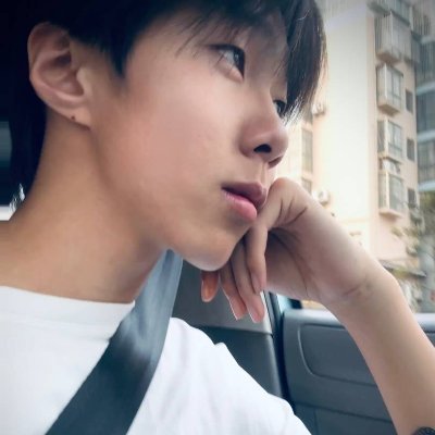 asdfghjkl94227's profile picture. 只来看视频，勿扰