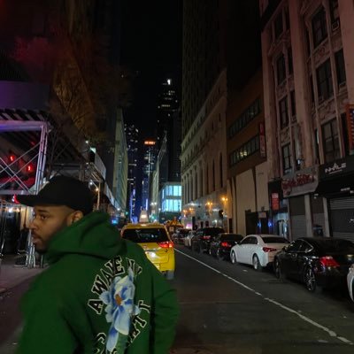 themiddl3path's profile picture. Believe