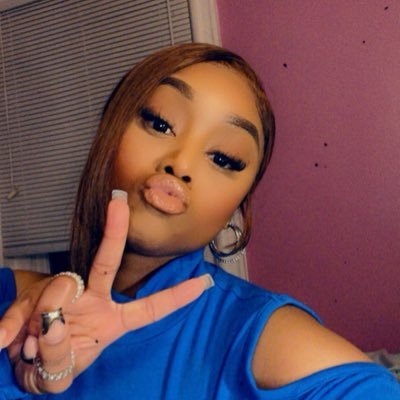 adeanajnae's profile picture. Young Queen 👑♋️