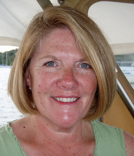Mainah on a cruise under sail with EW (my DH). Read about our character-building experiences at https://t.co/LfzWtQYn24.⚓️
