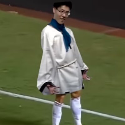 camiturugi's profile picture. 