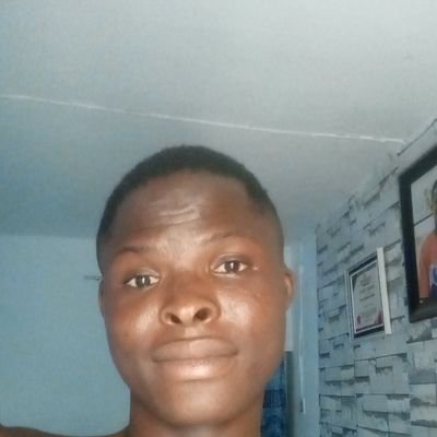 Oyin412's profile picture. Always be yourself DEVE