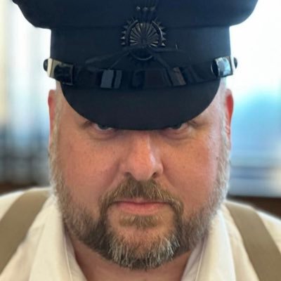 Thanatologist ⚰️ DVI Specialist ☠️  Former London Fire Brigade Sub Officer 🚒 Metropolitan TLC Rep 🧸 MetGStwd 2017 🍷 MetSGD 2022 🕊~ All Views My Own 🤔