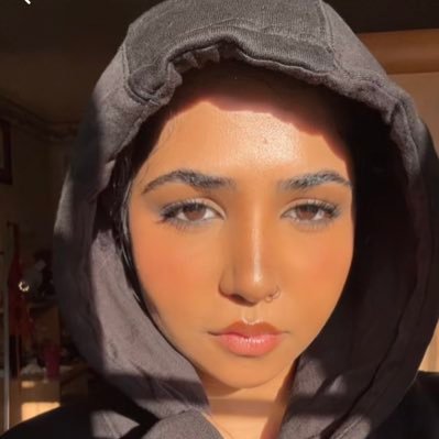 Lina Bina: A Rising Star in the Fashion World 1 Lina Bina