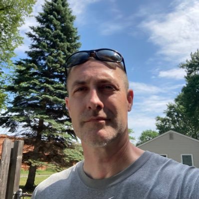 431chris's profile picture. advice is just ego and ignorance disquised as helpfulness... a tweeting we will go