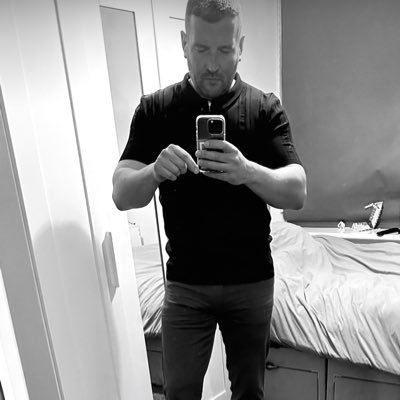 stringer_dmc's profile picture. They're 3 types of people in the world. Yorkshire people, those who wish to be Yorkshire people and people with no ambition at all.