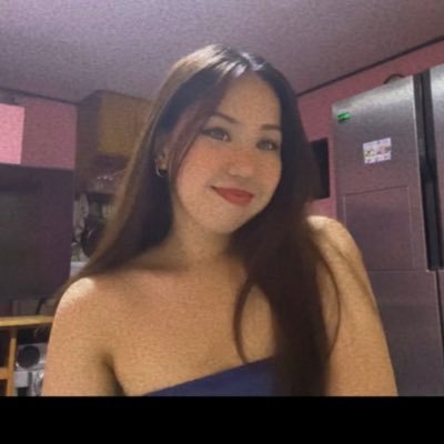 christinegmb's profile picture. opo