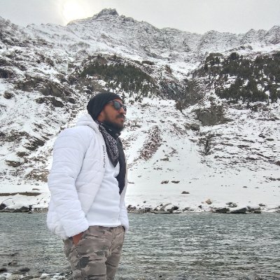 CoderOO7's profile picture. Keep Going |
Journey to #100DaysOfCode |
SE |
Full Stack Developer